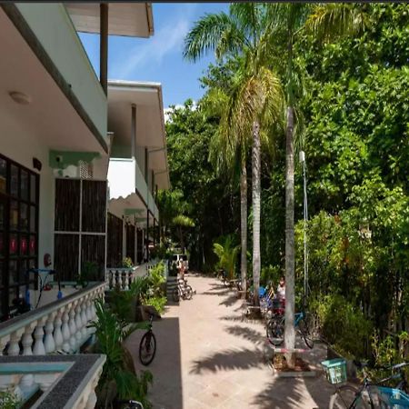 La Digue Self-Catering Apartments Exterior photo