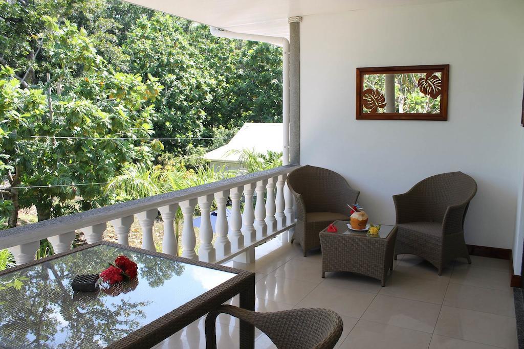 La Digue Self-Catering Apartments Exterior photo